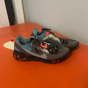 Nike React Element 87